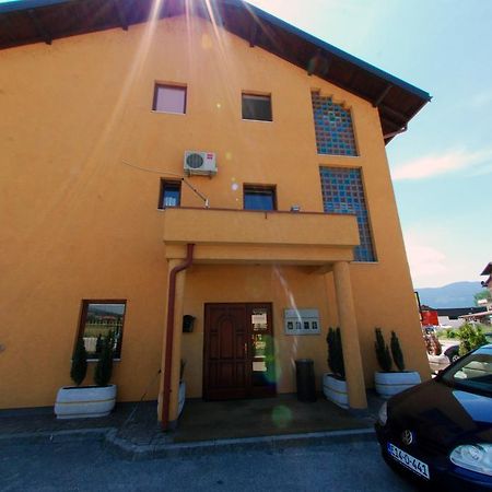 Hotel Arizona Sarajevo Lukavica Экстерьер фото