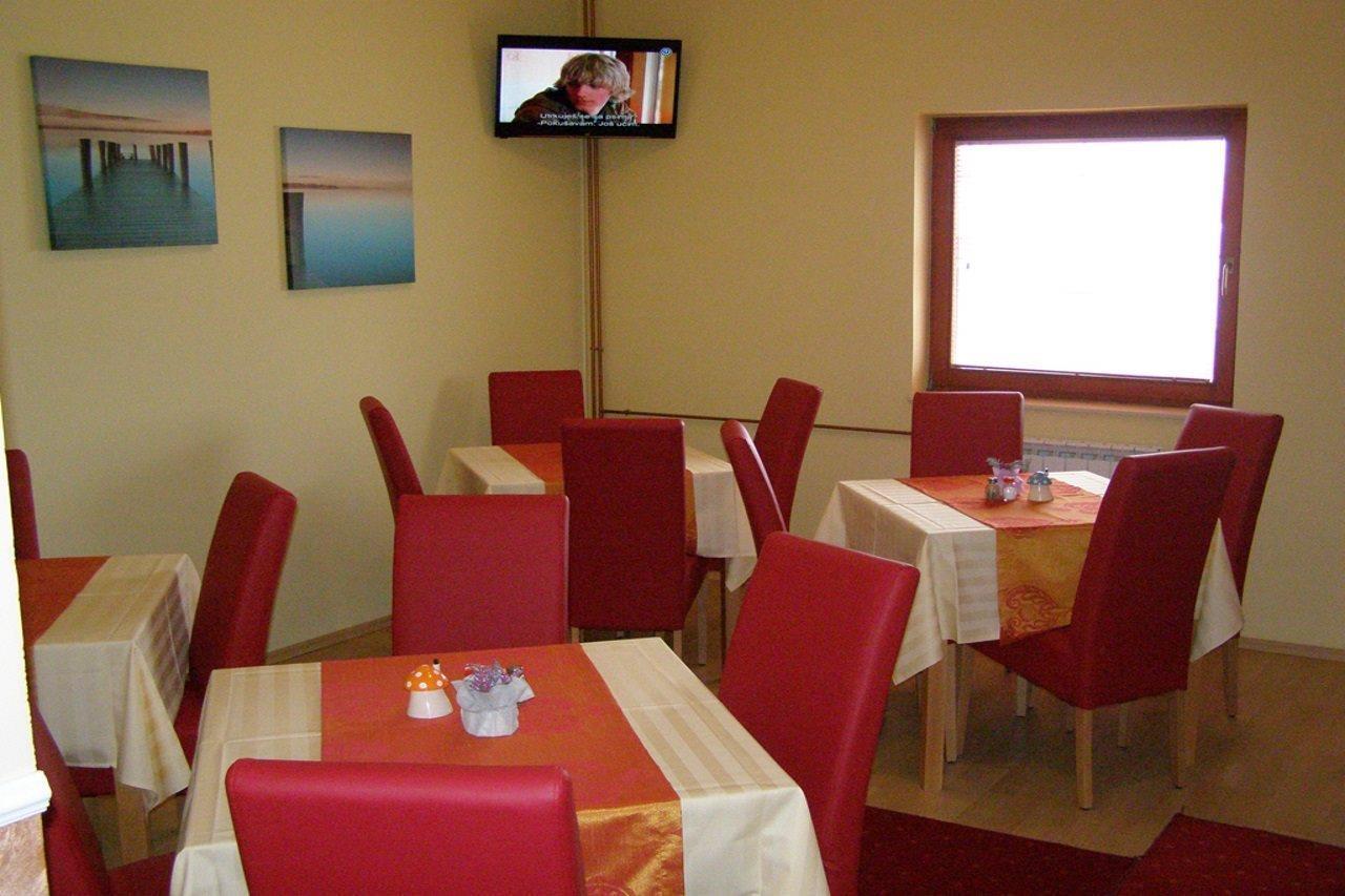 Hotel Arizona Sarajevo Lukavica Экстерьер фото