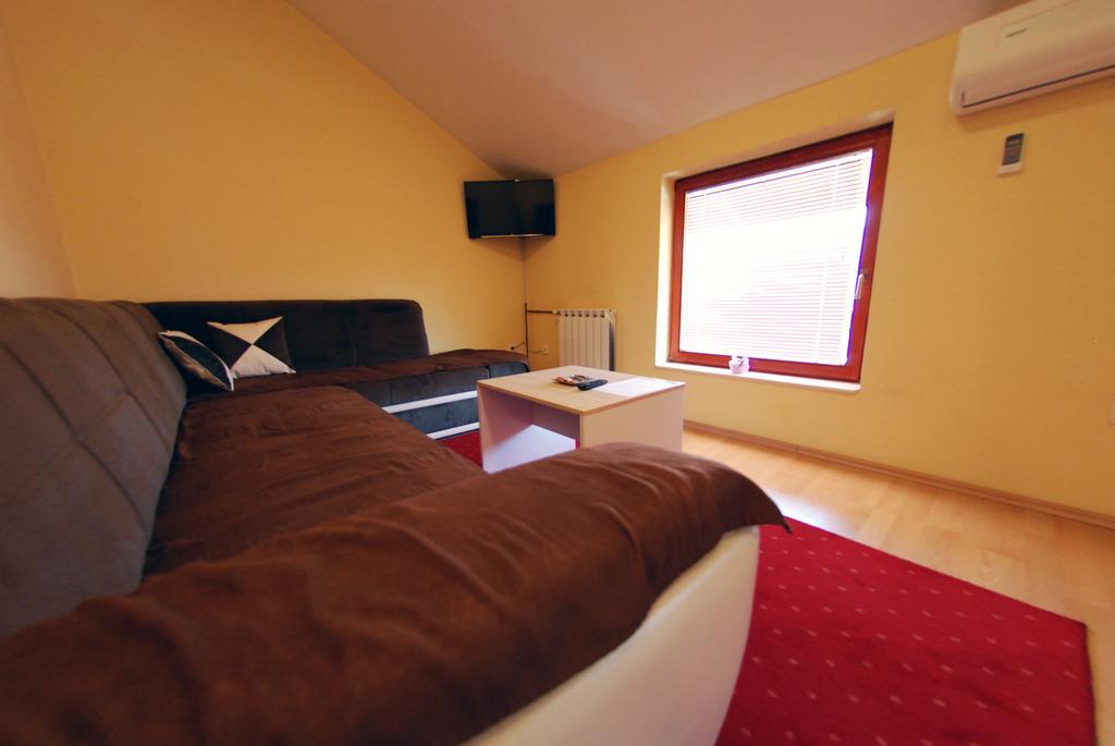 Hotel Arizona Sarajevo Lukavica Экстерьер фото