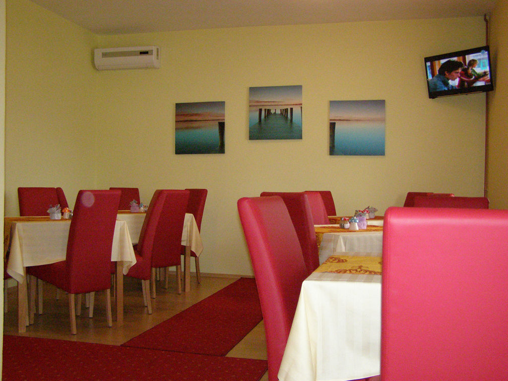 Hotel Arizona Sarajevo Lukavica Экстерьер фото